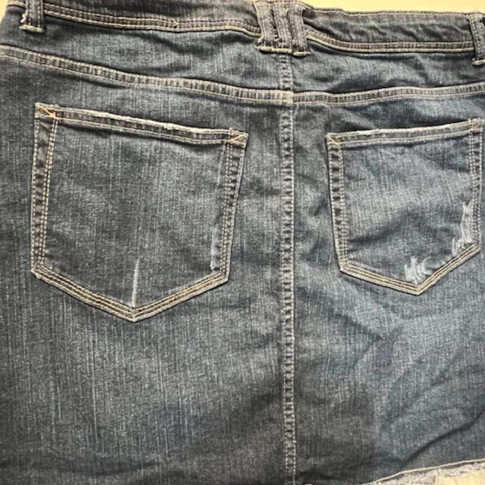 Evolution by JMS Womans Jean Skirt with Riveted Pockets and Studs on sides, 1X